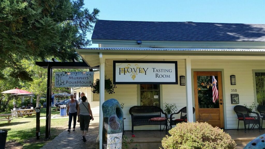 Hovey Winery Tasting Room